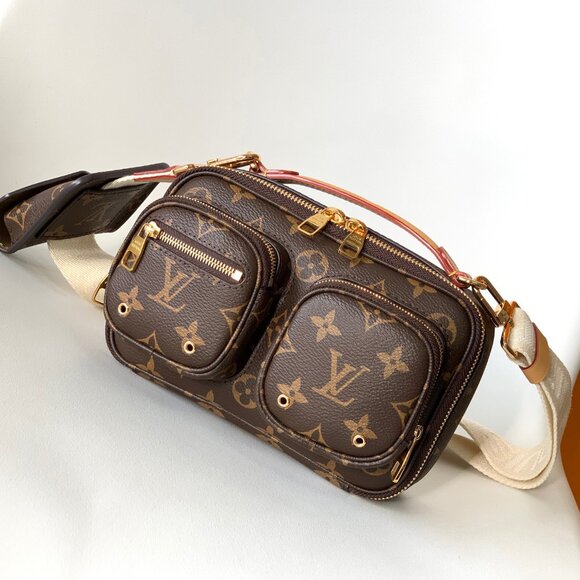 Louis Vuitton Utility Crossbody Bag - Picture 1 of 7